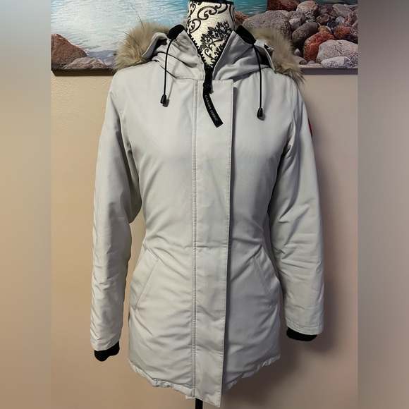 CANADA GOOSE Victoria Parka XS - Picture 6 of 17